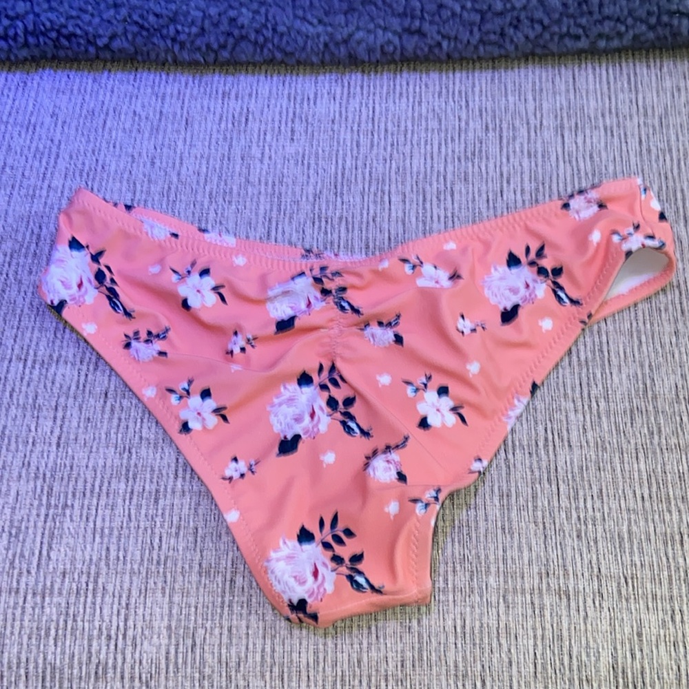 Cupshe Bikini - Picture 13 of 15